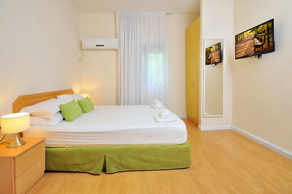 Travel Hotel Eilon Elon Esterno foto